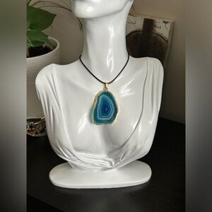 🦋Blue Sliced Agate Stone Statement Necklace Healing Crystal Gypsy Faire Pendant